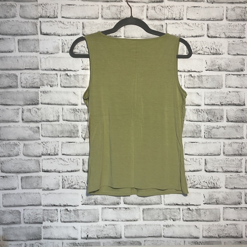 NWT Emma James green lace neck tanktop with rhinestones - Picture 4 of 4